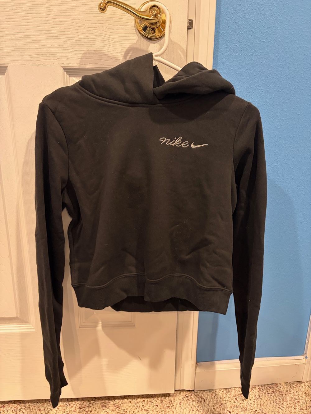 Nike Black Women's Script Logo Cropped Hoodie